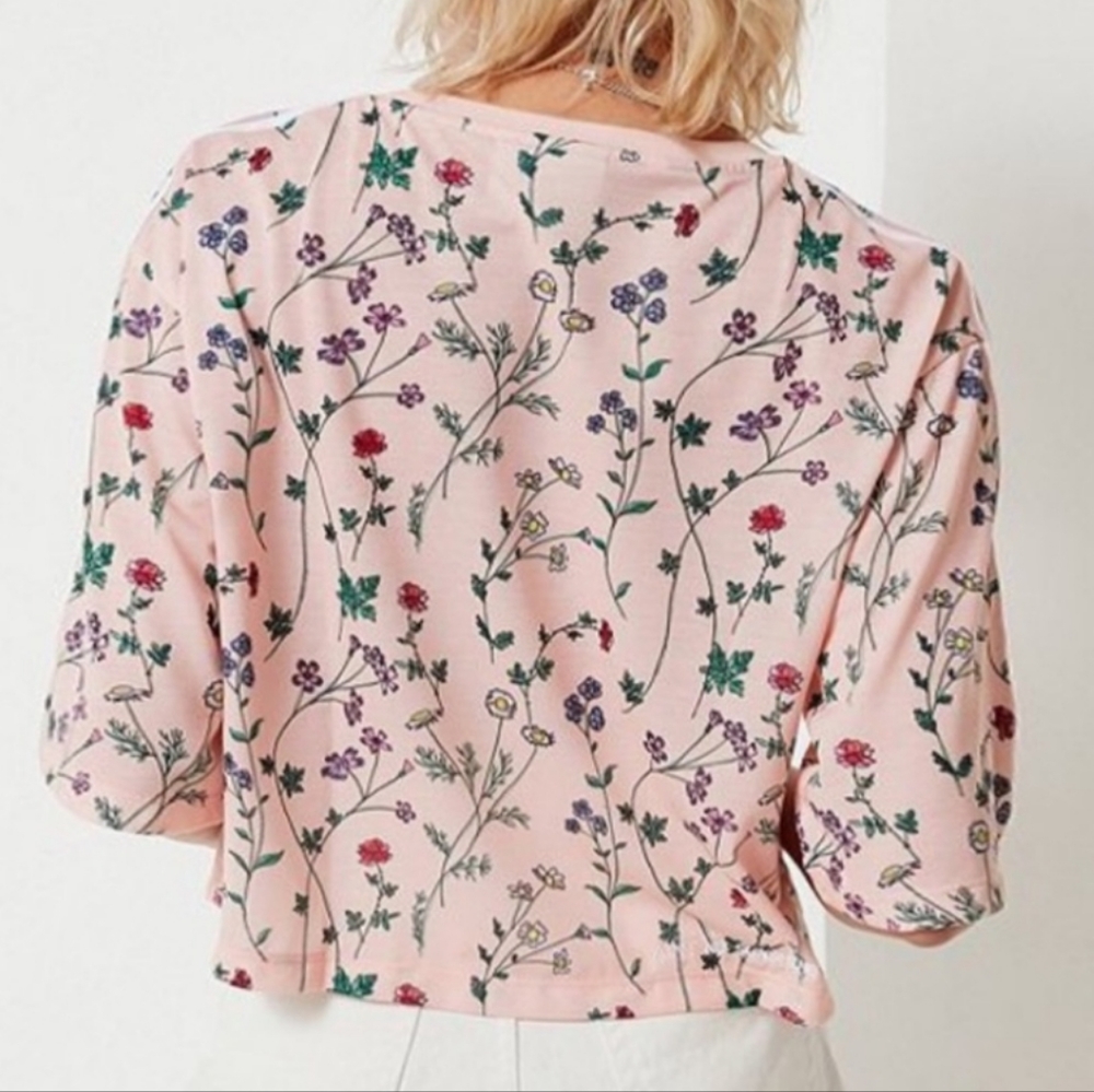 ADIDAS wildflower crop top XS peach multicolor floral short sleeve boxy t-shirt - Picture 7 of 15